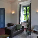 Schloss 3*