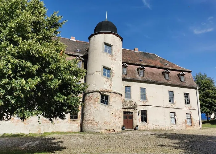 Schloss Aparthotel 3*